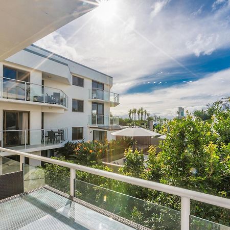 Bayview Beachfront Apartments, In Town Right On The Beach Byron Bay Exterior photo