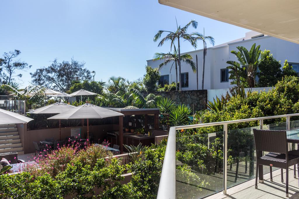 Bayview Beachfront Apartments, In Town Right On The Beach Byron Bay Exterior photo