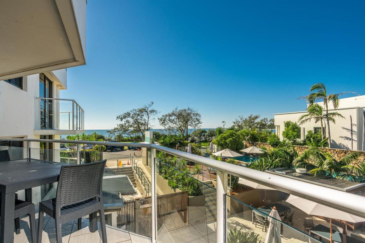 Bayview Beachfront Apartments, In Town Right On The Beach Byron Bay Exterior photo